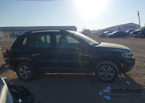 2015 Volkswagen Tiguan S z USA, uszkodzony, nr VIN WVGAV7AX7FW610991